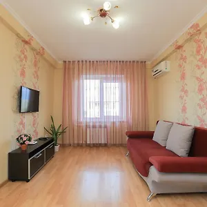 Апартаменты On Obolonskiy Prospect 12, Киев